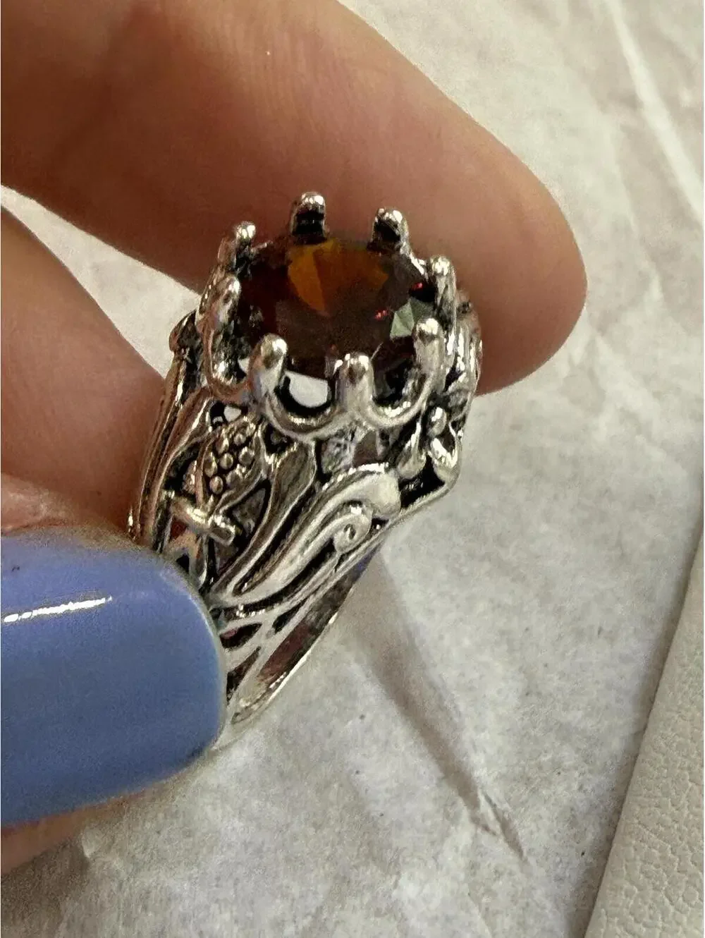 Vintage Style Silver Ring with Dark Red Gemstone Size 7.25